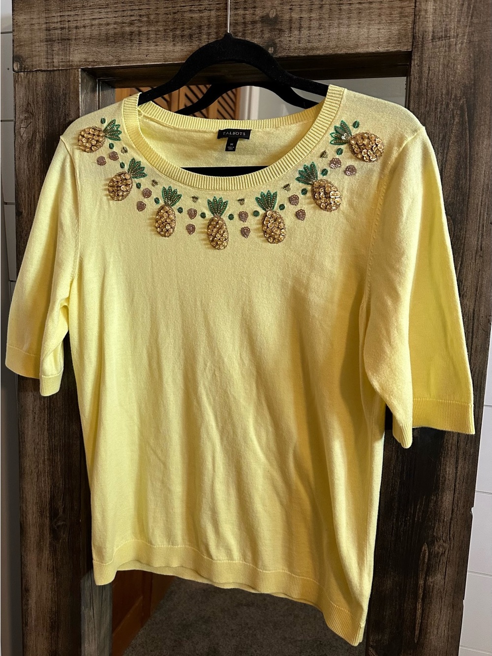 Talbots Yellow Pineapple Embellished Sweater M Beaded Sequin Top Coastal Grandma